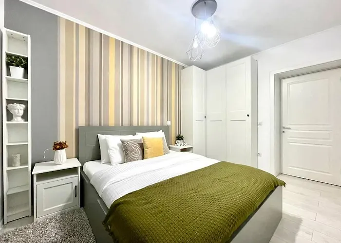 The Bright - Unirii Square Next To The Old Town Lägenhet