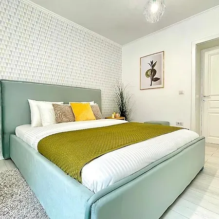 The Bright - Unirii Square Next To The Old Town *